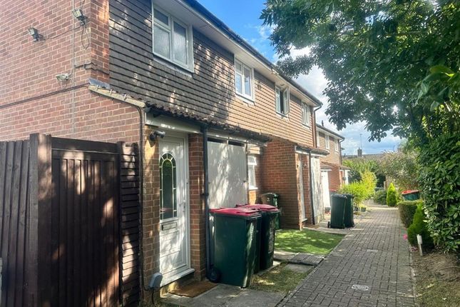Hunter Road, Southgate, Crawley, West... 1 bed ground floor maisonette for sale
