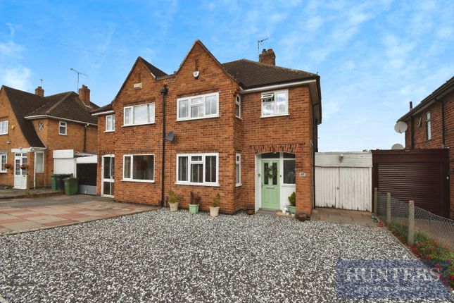 Carlton Drive, Wigston, LE18 1DF 3 bed semi