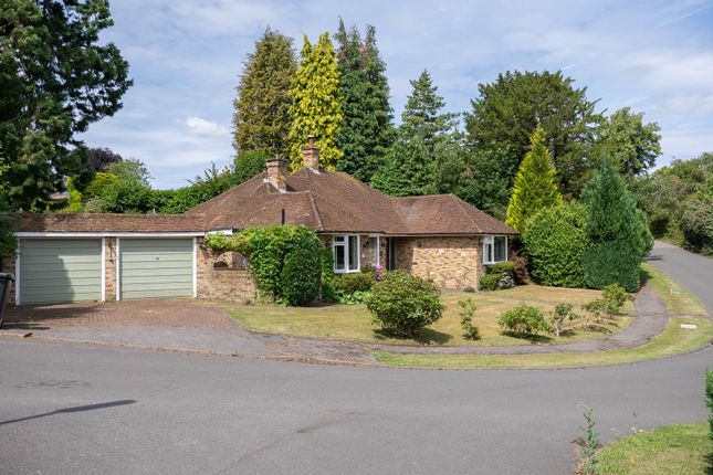 Broomfield Park, Westcott 3 bed detached bungalow for sale
