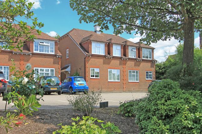 Kingsley Court, Wadhurst, TN5 2 bed terraced house for sale