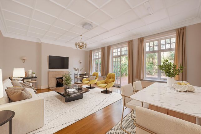 Bracknell Gardens, London, NW3 4 bed flat for sale