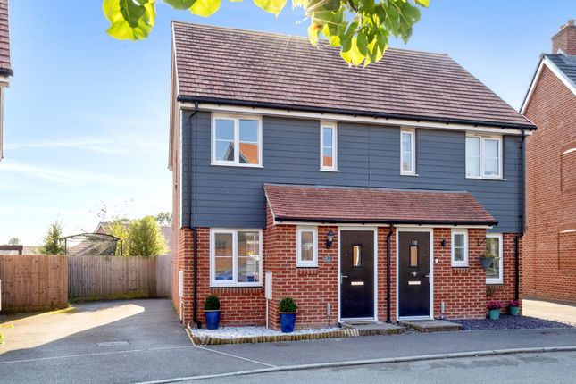 2 bedroom semi-detached house for sale