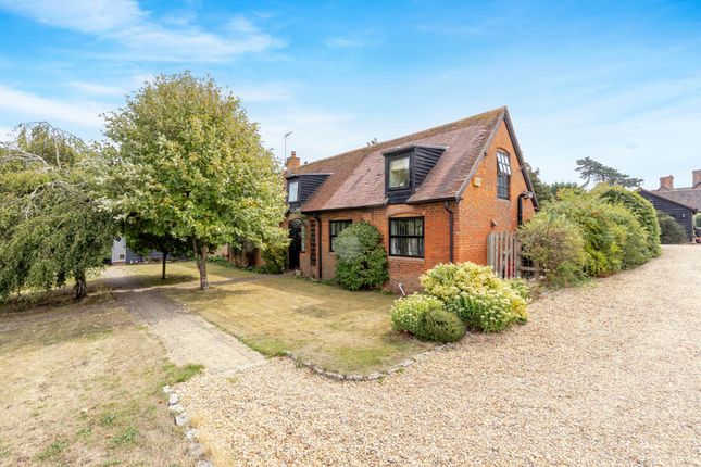 5 bedroom semi-detached house for sale