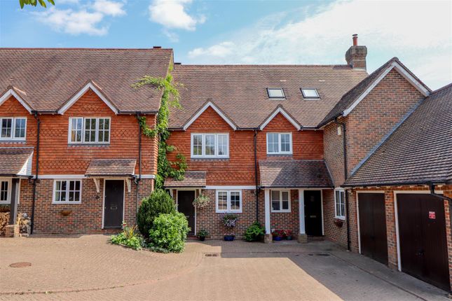 Peppersgate, Lower Beeding, Horsham 2 bed terraced house for sale