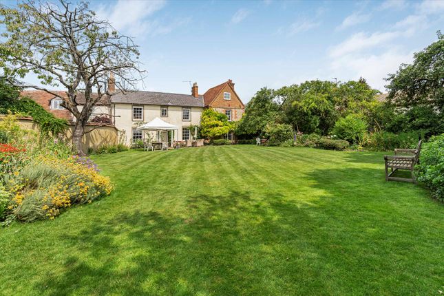 5 bedroom semi-detached house for sale