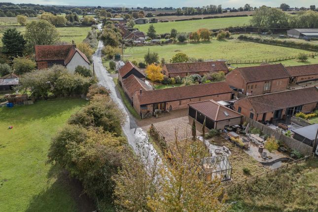 Langley 4 bed barn conversion for sale