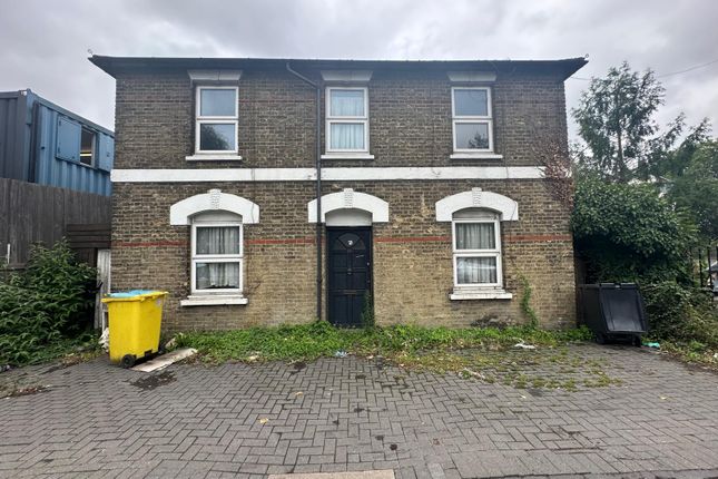 Station Road, Waltham Abbey 3 bed detached house for sale
