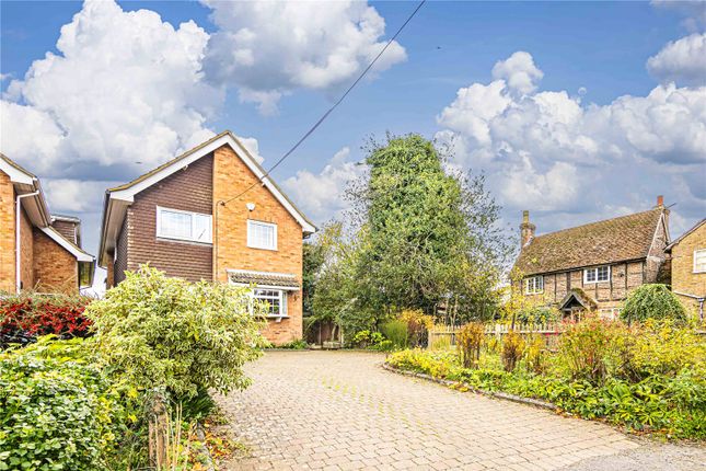 4 bed detached house