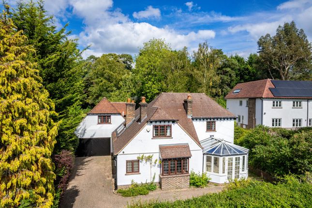Oast Road, Oxted, RH8 5 bed detached house for sale