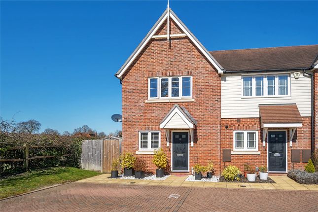 Skylark Place, Farnham GU9 2 bed end of terrace house for sale