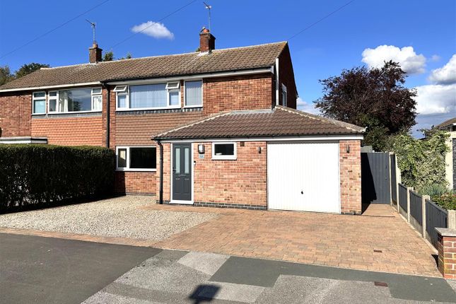 Wordsworth Drive, Balderton, Newark 3 bed semi