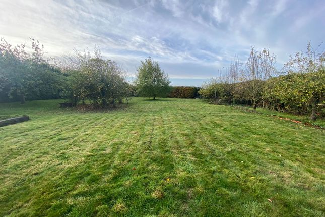 Grantham Road, Grantham NG31 5 bed detached bungalow for sale