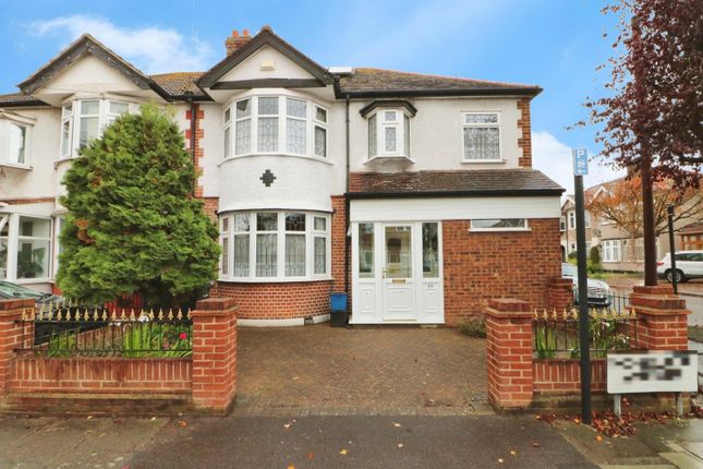 Donington Avenue, Ilford IG6 4 bed end of terrace house for sale