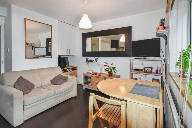 Edensor Gardens, Chiswick Studio for sale