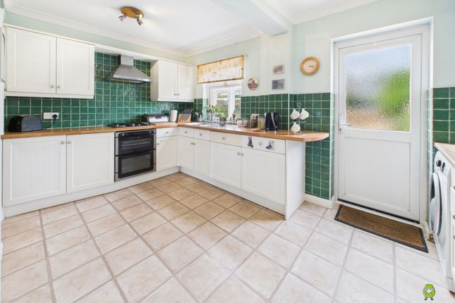 PEMBURY ROAD, BEXLEYHEATH, DA7 4 bed semi