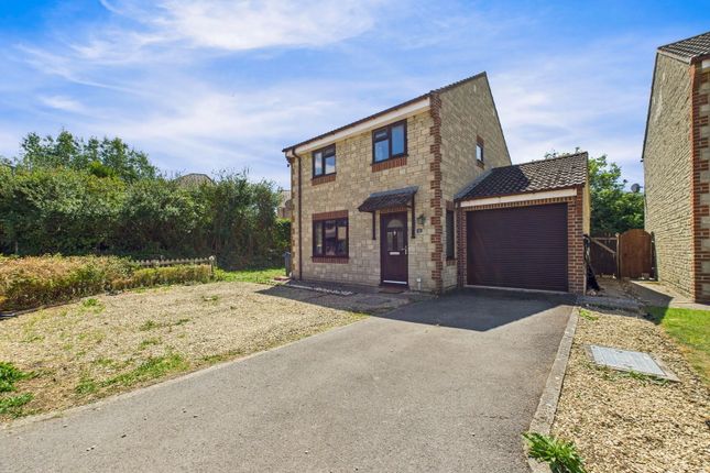 The Kilns, Calne SN11 3 bed detached house for sale