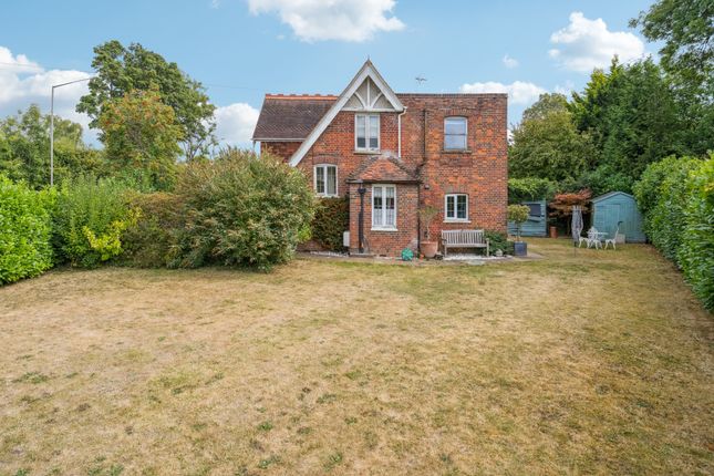 White Lion Road, Amersham 3 bed detached house for sale