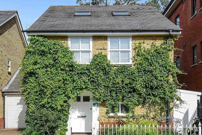 Belmont Terrace, London W4 4 bed link detached house for sale