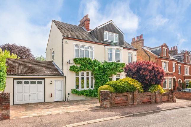 Abbots Road, Abbots Langley WD5 6 bed detached house for sale