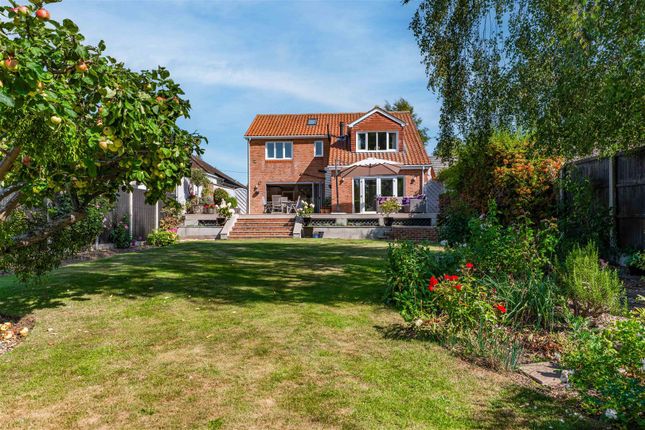 Grantham Road, Bottesford 4 bed detached house for sale