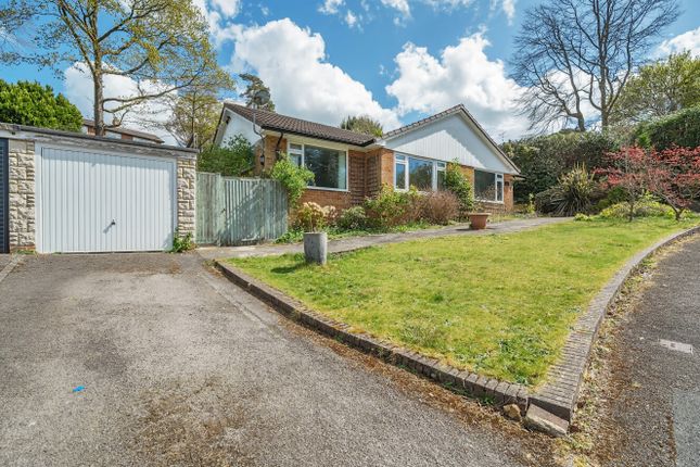 Fairways, Surrey GU26 3 bed bungalow for sale