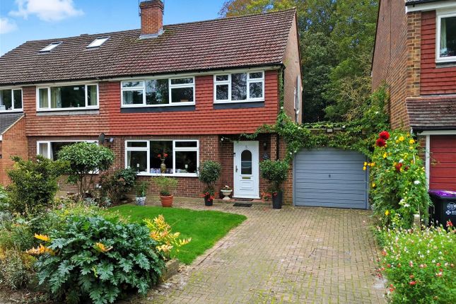 Hoddesdon Road, Stanstead Abbotts 3 bed semi