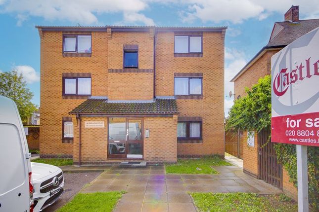 Swallow Court, Grove Road West, Enfield 1 bed flat for sale