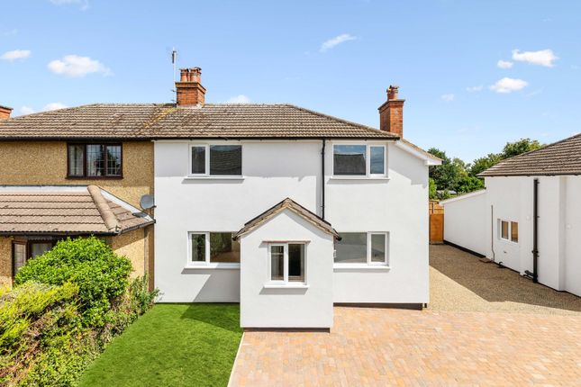 3 bedroom semi-detached house for sale
