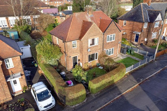 Bentwell Avenue, Arnold, Nottingham 3 bed semi