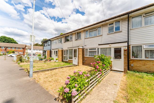 Cleave Avenue, Hayes UB3 3 bed terraced house for sale