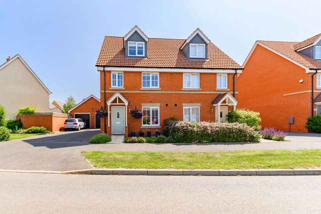 3 bedroom semi-detached house for sale