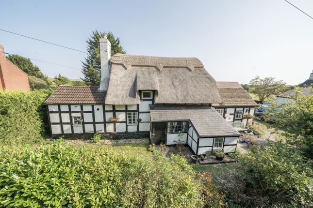 Swan Lane, Cheltenham GL52 4 bed detached house for sale