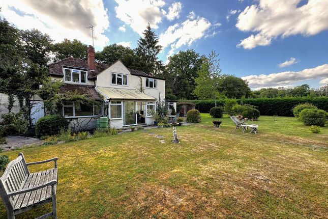 Knightons Lane, Dunsfold 3 bed detached house for sale