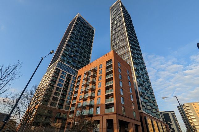 Icon Tower, London W3 2 bed flat for sale