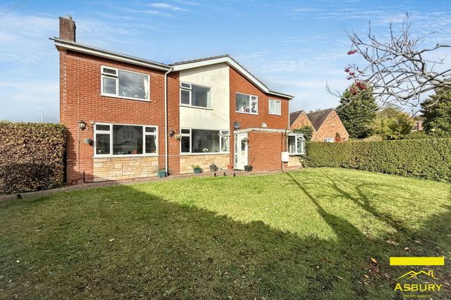 5 bed detached house