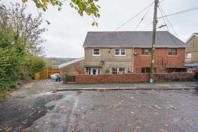 3 bed semi-detached house