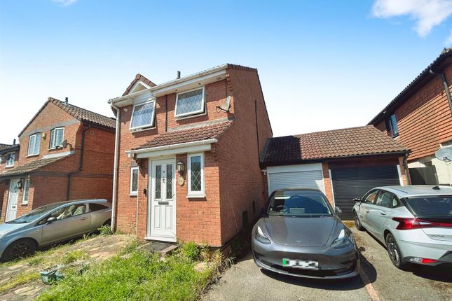 Drake Road, Willesborough, Ashford 3 bed link detached house for sale