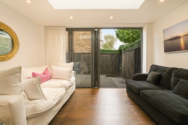 Tennyson Road, Queens Park, London NW6 1 bed ground floor flat for sale