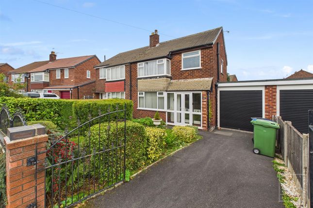 Barley Road, Thelwall, Warrington... 3 bed semi