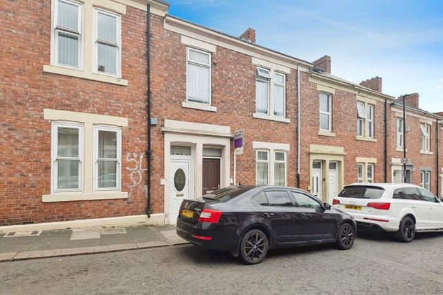 5 bedroom flat for sale