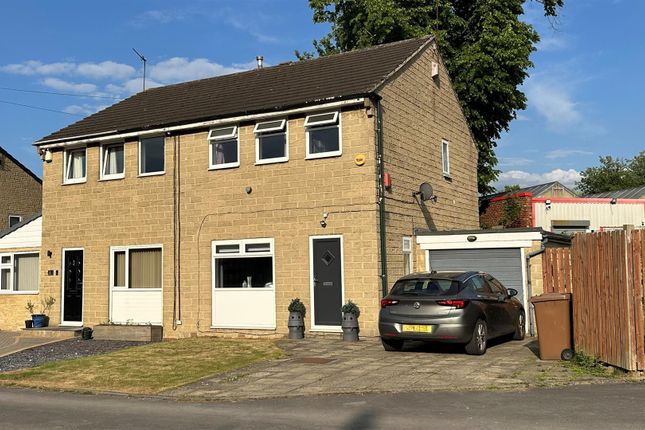 Howgate, Idle, Bradford 3 bed semi