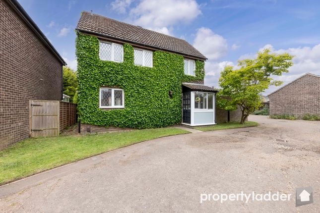 3 bed detached house