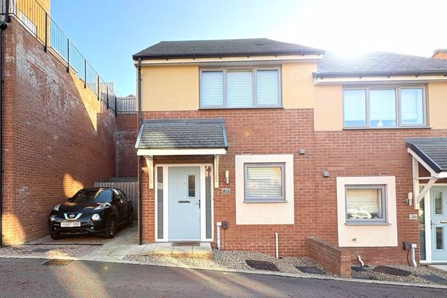 2 bedroom semi-detached house for sale