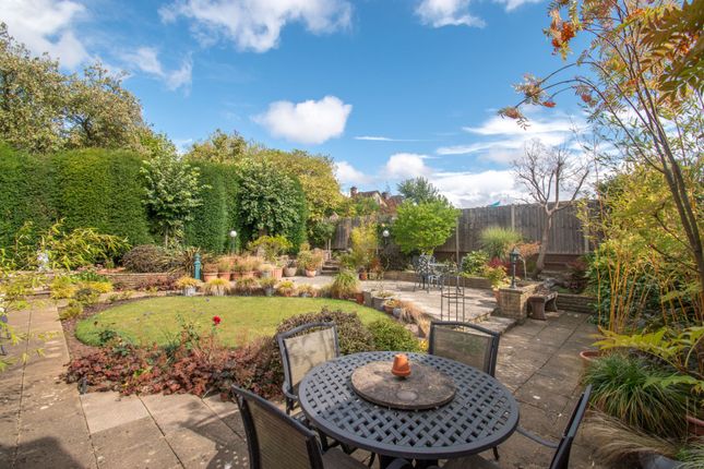 Upperton Rise, Leicester 3 bed detached bungalow for sale