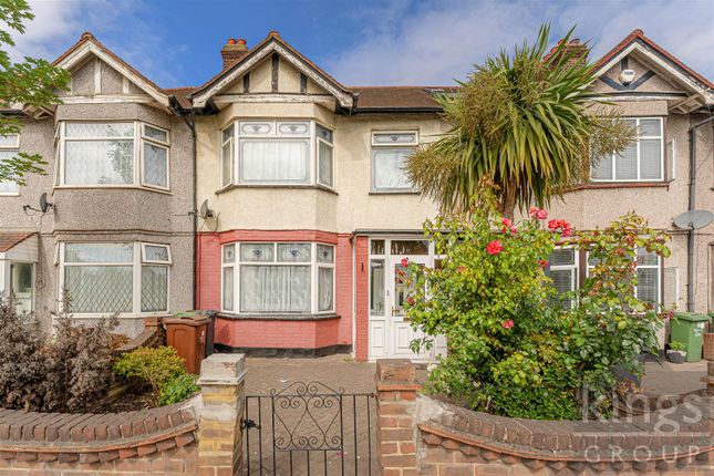 Whalebone Lane North, Romford 3 bed terraced house for sale