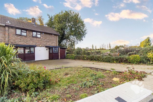 Great Spenders, Basildon SS14 2 bed end of terrace house for sale