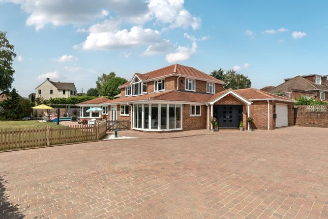 Oakleigh Drive, Salisbury SP5 5 bed detached house for sale
