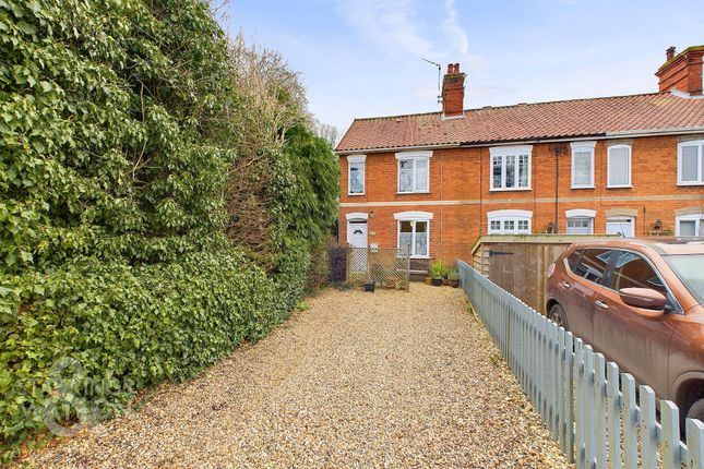 North Green Road, Pulham St. Mary 3 bed end of terrace house for sale