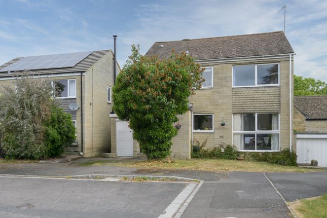 4 bed detached house