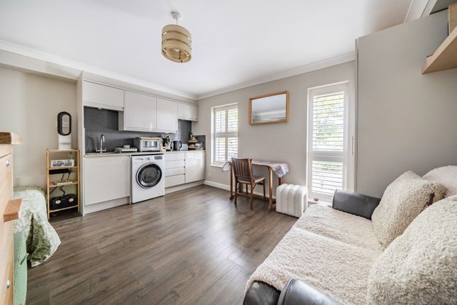 Wycherley Close, Blackheath Studio for sale